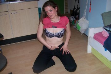 Ashley84 from Ontario,Canada